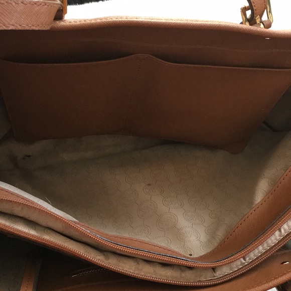 Michael Kors jet set laptop tote bag - Picture 10 of 11